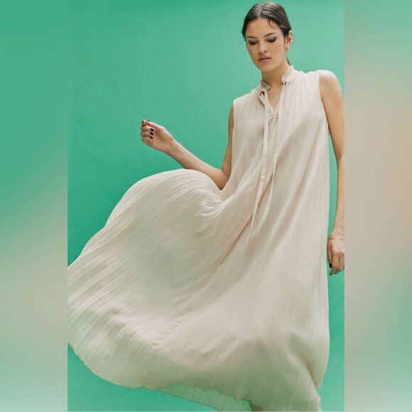 H&M Pleated Light Beige Dress - Picture 7 of 7